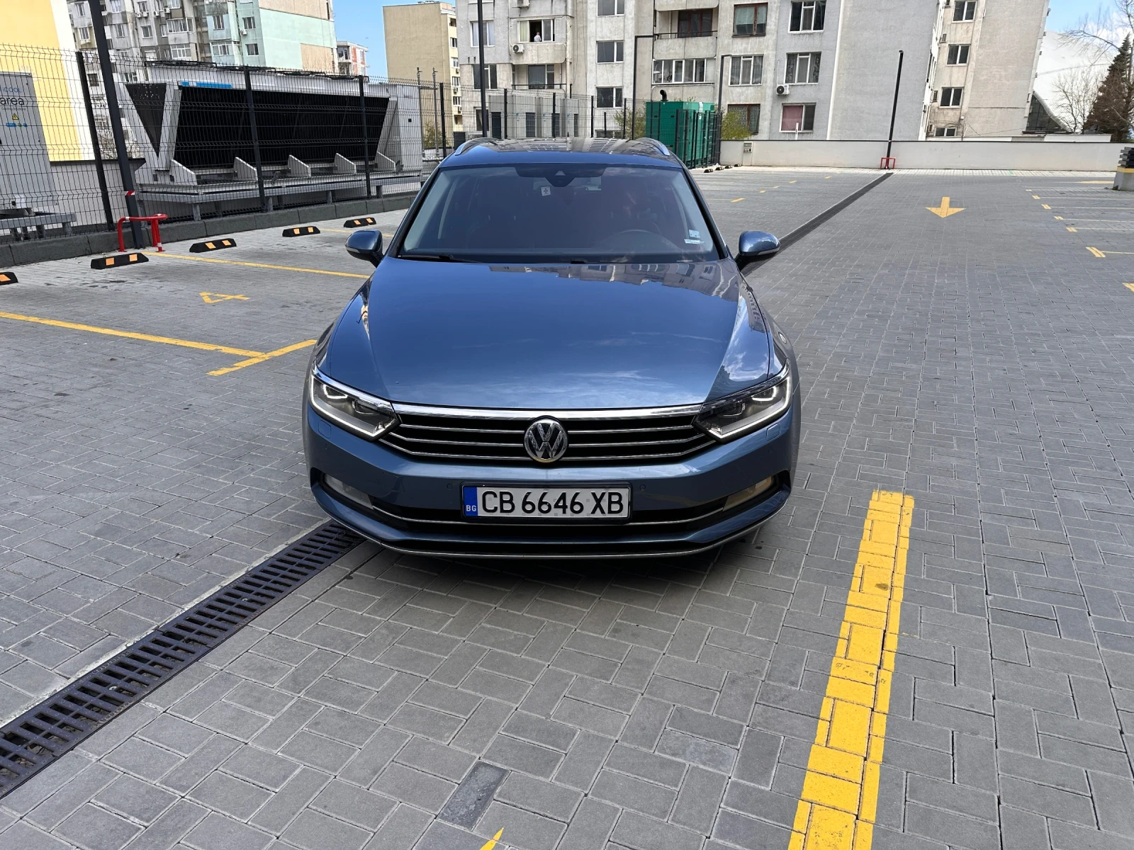 VW Passat, снимка 2 - Автомобили и джипове - 54173161