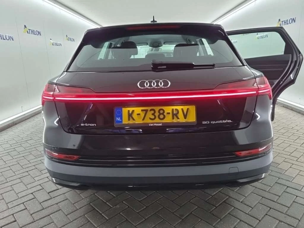 Audi E-Tron 50 - Quattro, снимка 9 - Автомобили и джипове - 54219059