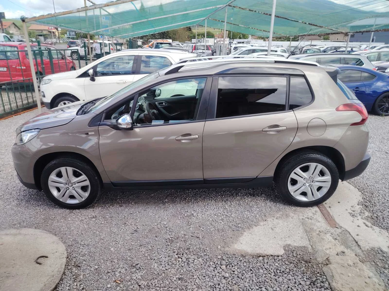 Peugeot 2008 1.6 B Hdi Style, снимка 4 - Автомобили и джипове - 54752151