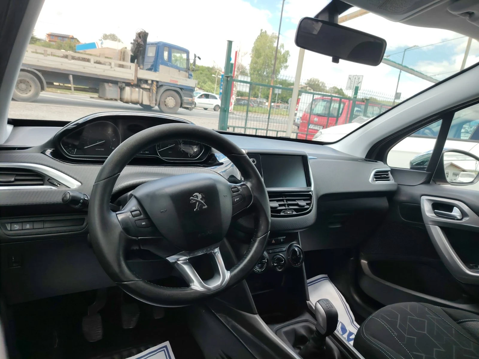Peugeot 2008 1.6 B Hdi Style, снимка 13 - Автомобили и джипове - 54752151