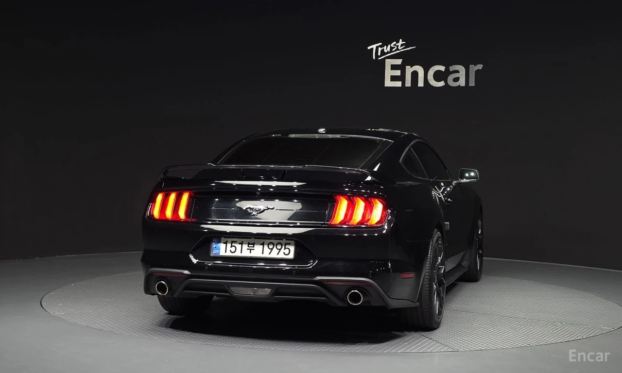 Ford Mustang 2.3 Eco Boost FACE* КОЖА* NAVI* ПОДГРЕВ* ОБДУХВАНЕ, снимка 4 - Автомобили и джипове - 54882048