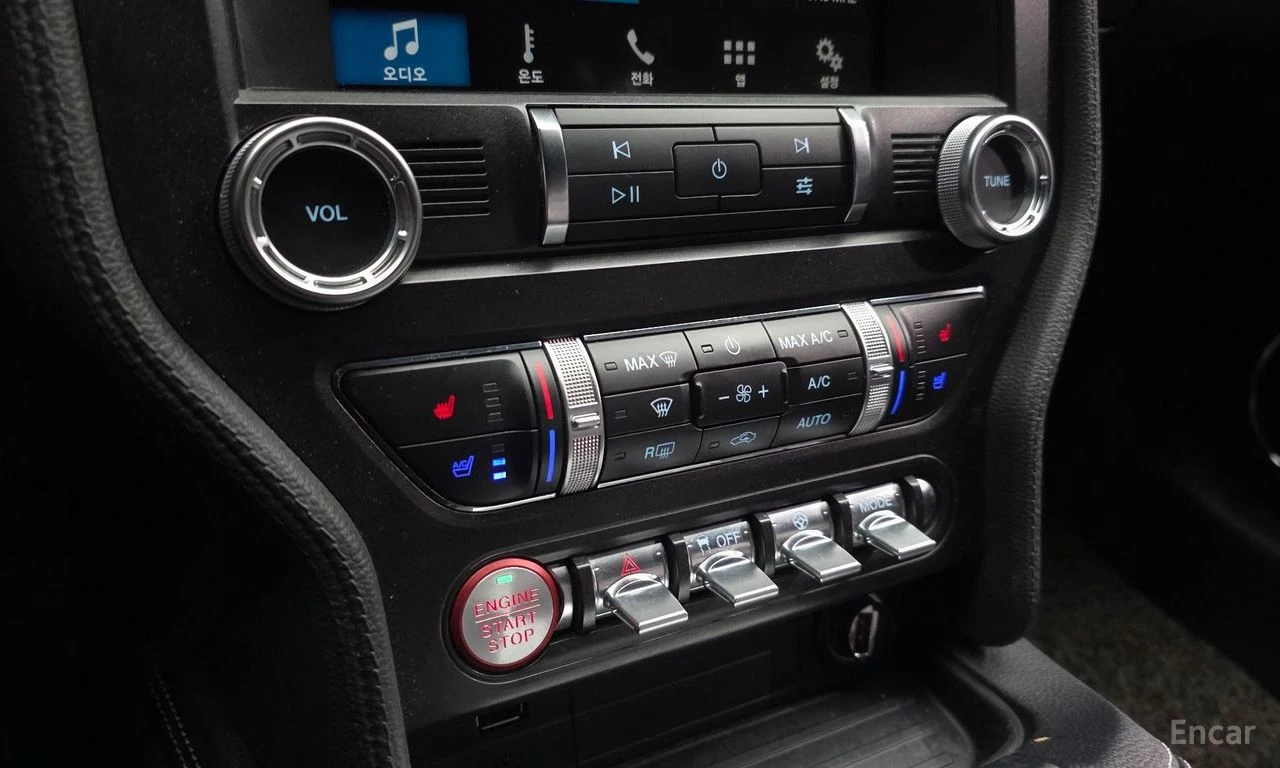 Ford Mustang 2.3 Eco Boost FACE* КОЖА* NAVI* ПОДГРЕВ* ОБДУХВАНЕ, снимка 11 - Автомобили и джипове - 54882048