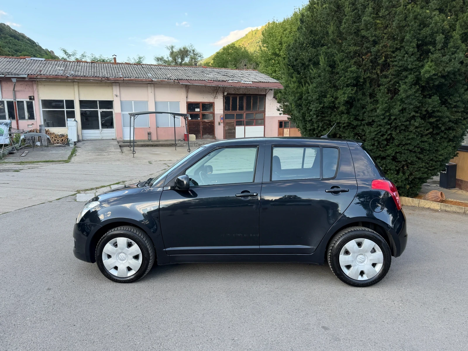 Suzuki Swift 1.3 4х4 FACELIFT , снимка 3 - Автомобили и джипове - 55224845