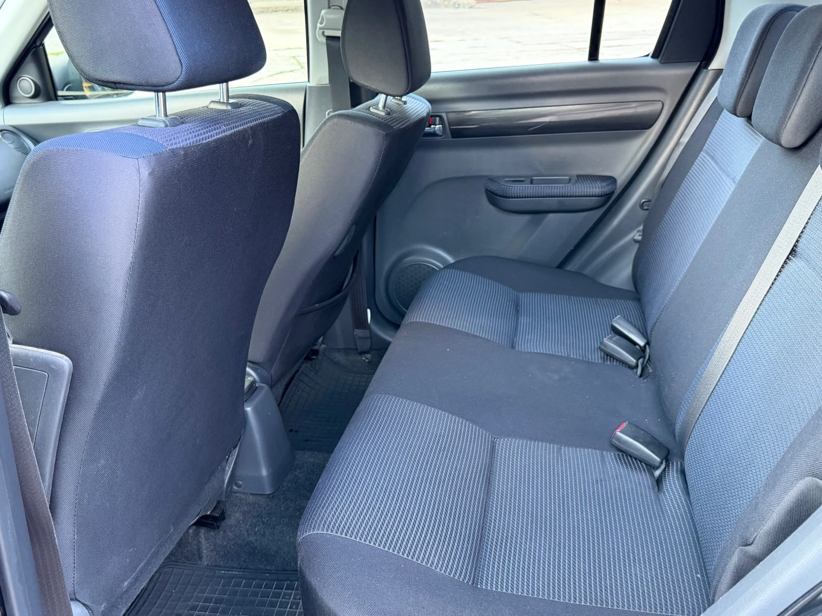 Suzuki Swift 1.3 4х4 FACELIFT , снимка 12 - Автомобили и джипове - 55224845