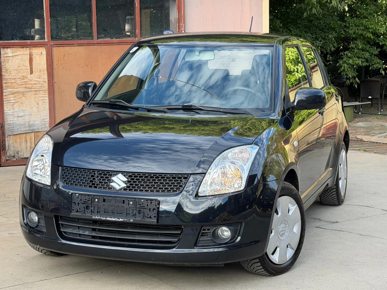 Suzuki Swift 1.3 4х4 FACELIFT , снимка 2 - Автомобили и джипове - 55224845