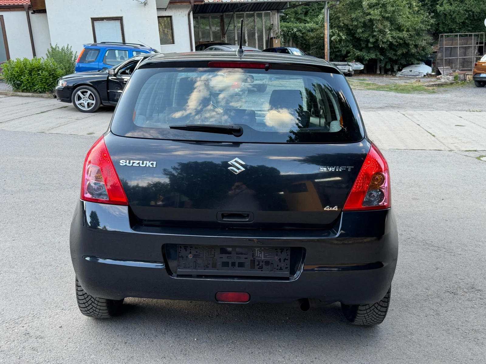 Suzuki Swift 1.3 4х4 FACELIFT , снимка 5 - Автомобили и джипове - 55224845