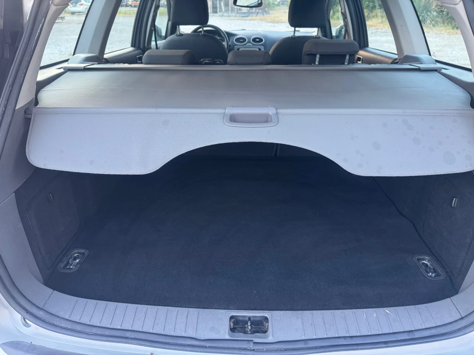 Ford Focus 2.0-LPG , снимка 9 - Автомобили и джипове - 55598459