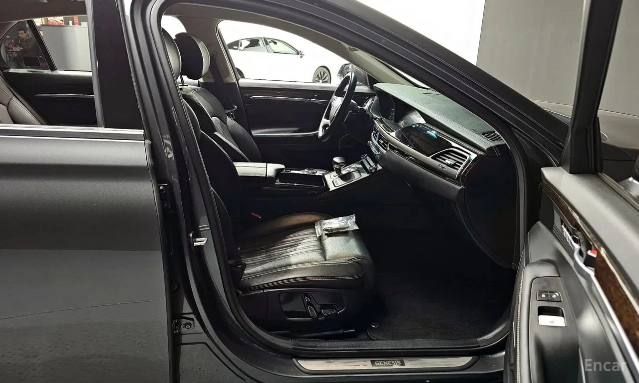Genesis G90 * 3.8 AWD * ЦЕНА ДО БГ, снимка 11 - Автомобили и джипове - 55875635