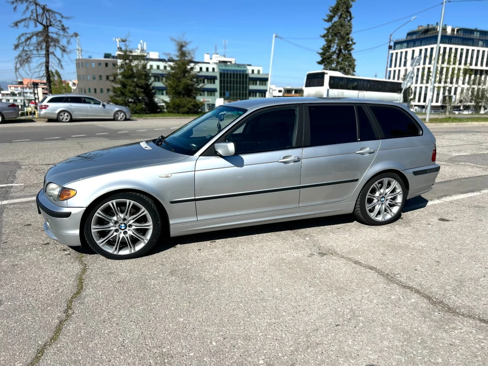 BMW 330, снимка 3 - Автомобили и джипове - 56202013