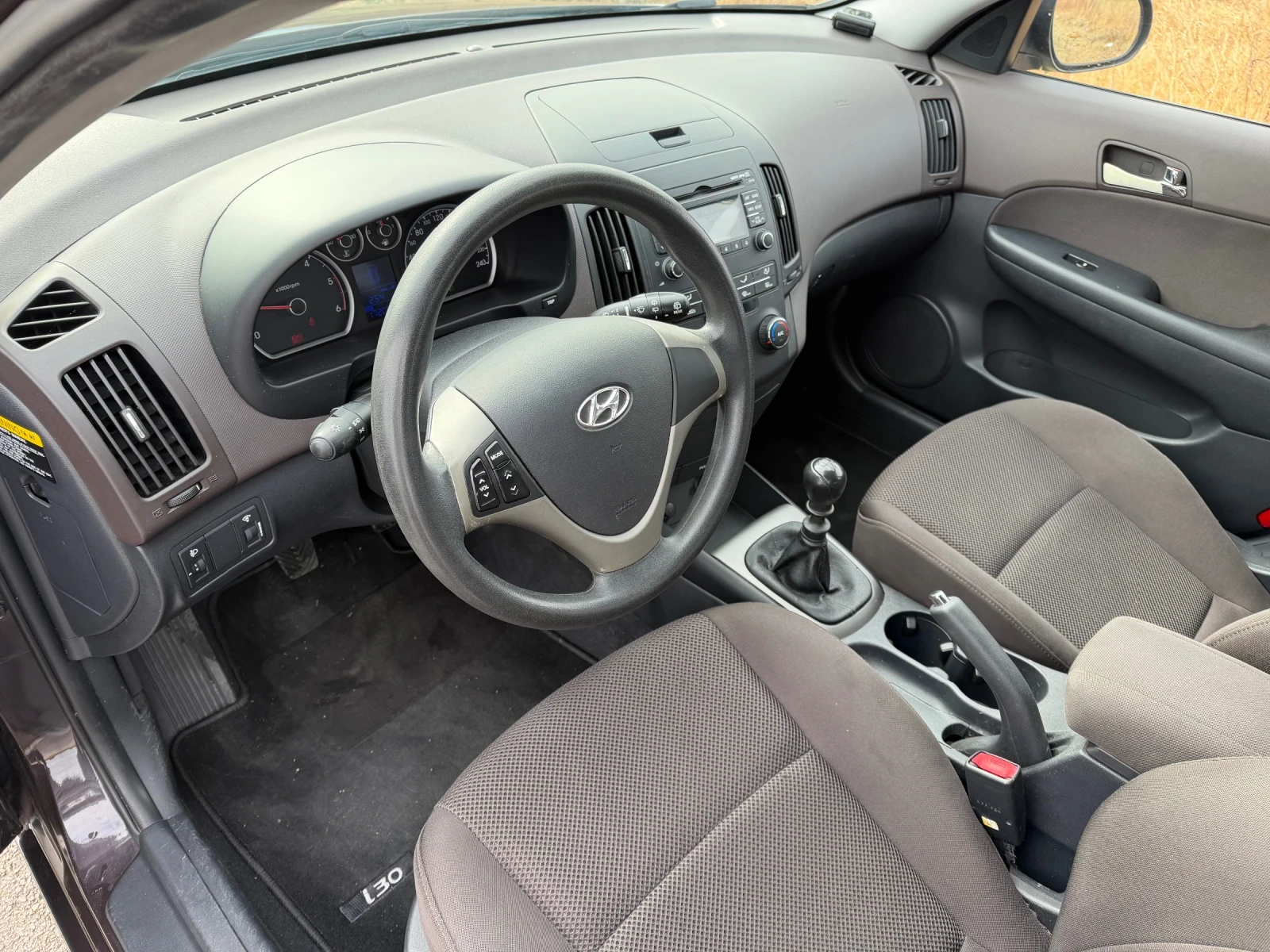 Hyundai I30 Закупен От Hyundai Bulgaria , снимка 14 - Автомобили и джипове - 56240239