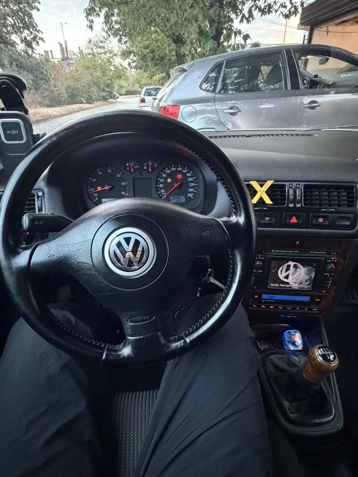 VW Bora 2.3 VR 5, снимка 16 - Автомобили и джипове - 56508713