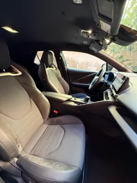 Toyota C-HR  Hybrid* Lounge* CAM* CarPlay* Full LED* Гаранция  - 64900 лв. / 33182.84 € - 89059078 6