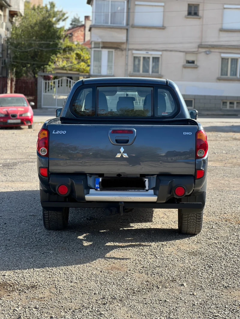 Mitsubishi L200 2.5DiD, снимка 6 - Автомобили и джипове - 47748342