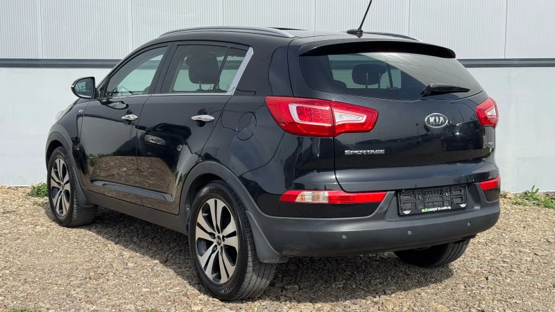 Kia Sportage 2.0 CRDi AWD &#127470;&#127481;, снимка 7 - Автомобили и джипове - 49654807