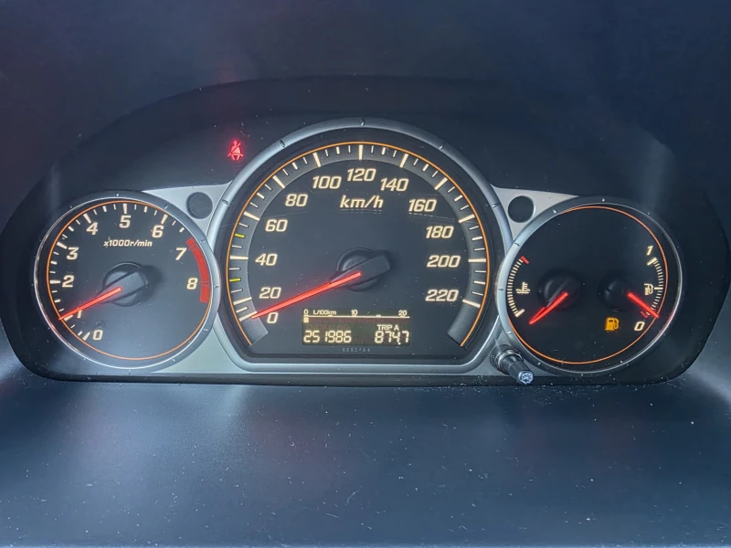 Honda Cr-v 2.0 V-tec, снимка 17 - Автомобили и джипове - 53047063