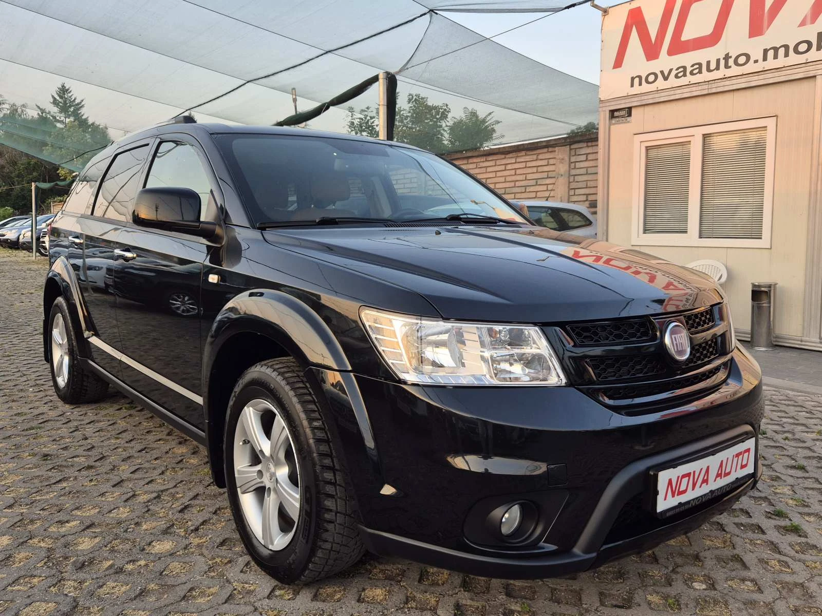 Fiat Freemont 2.0D-AUTOMATIC-4X4-LOUNGE-7 МЕСТА - изображение 5