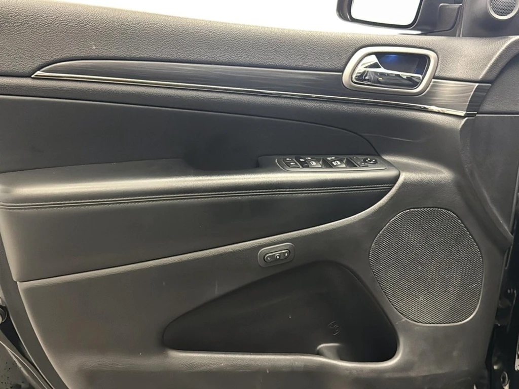 Jeep Grand cherokee LIMITED/PANO/KAMEPA/HEMI/KEYLESS - изображение 6