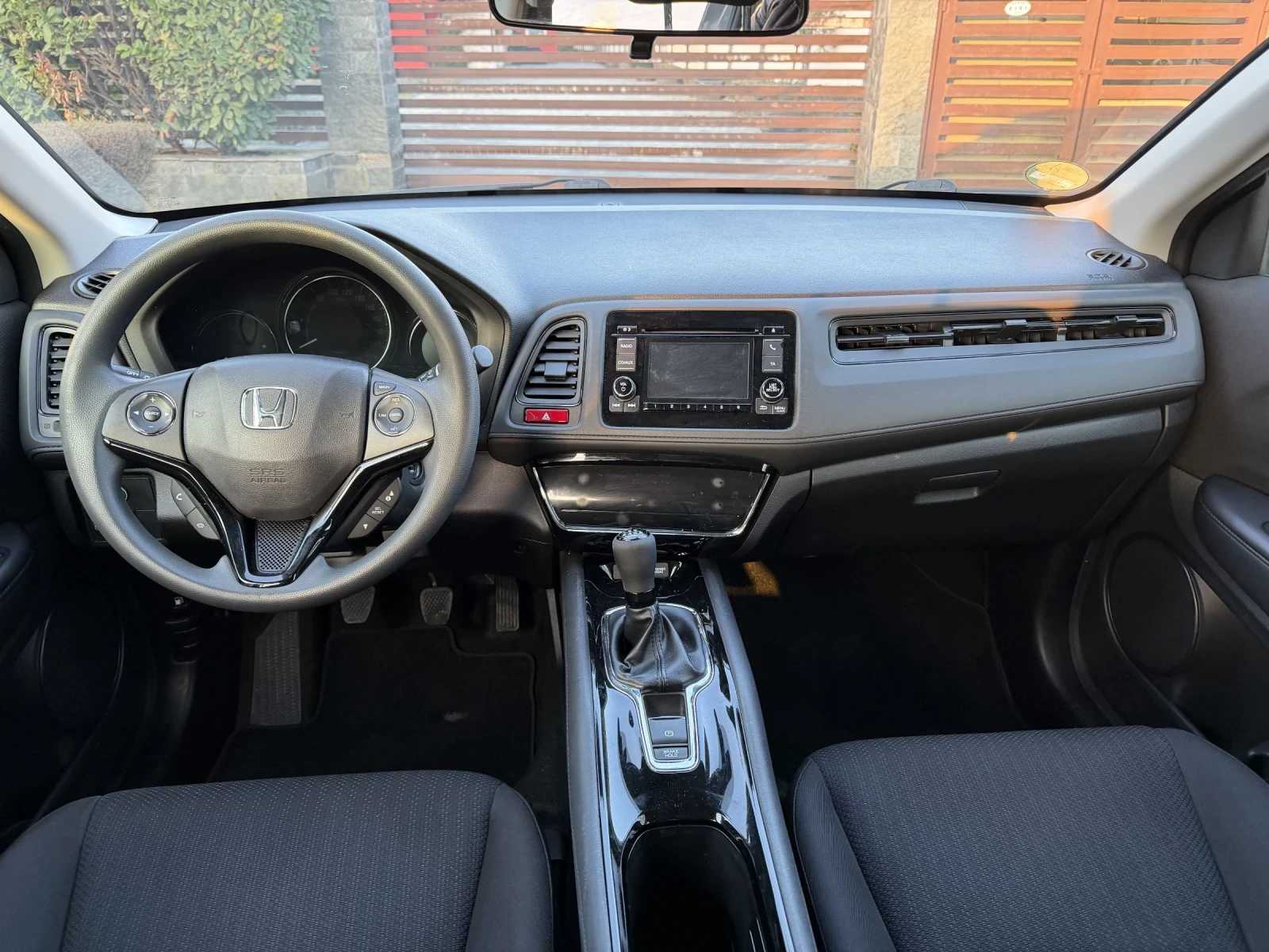 Honda Hr-v 1.5 i-VTEC  Comfort, снимка 7 - Автомобили и джипове - 53779349