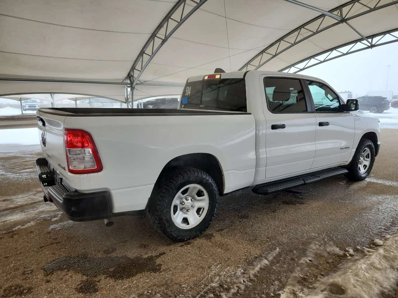 Dodge RAM 1500 Tradesman 4x4 Crew Cab | Подгреви | Carfax, снимка 3 - Автомобили и джипове - 53796737