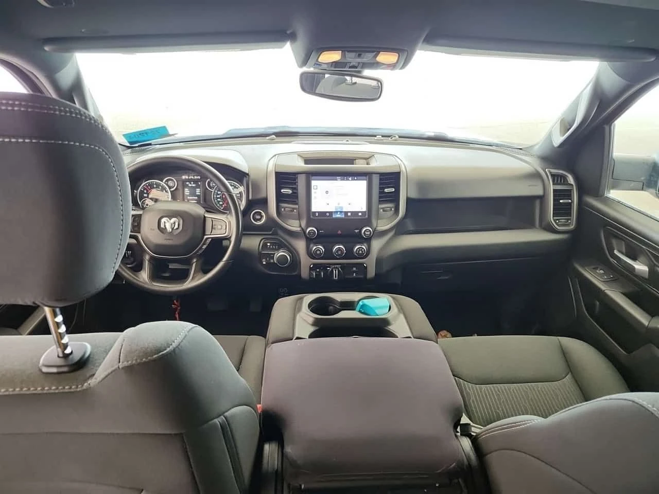 Dodge RAM 1500 Tradesman 4x4 Crew Cab | Подгреви | Carfax, снимка 10 - Автомобили и джипове - 53796737