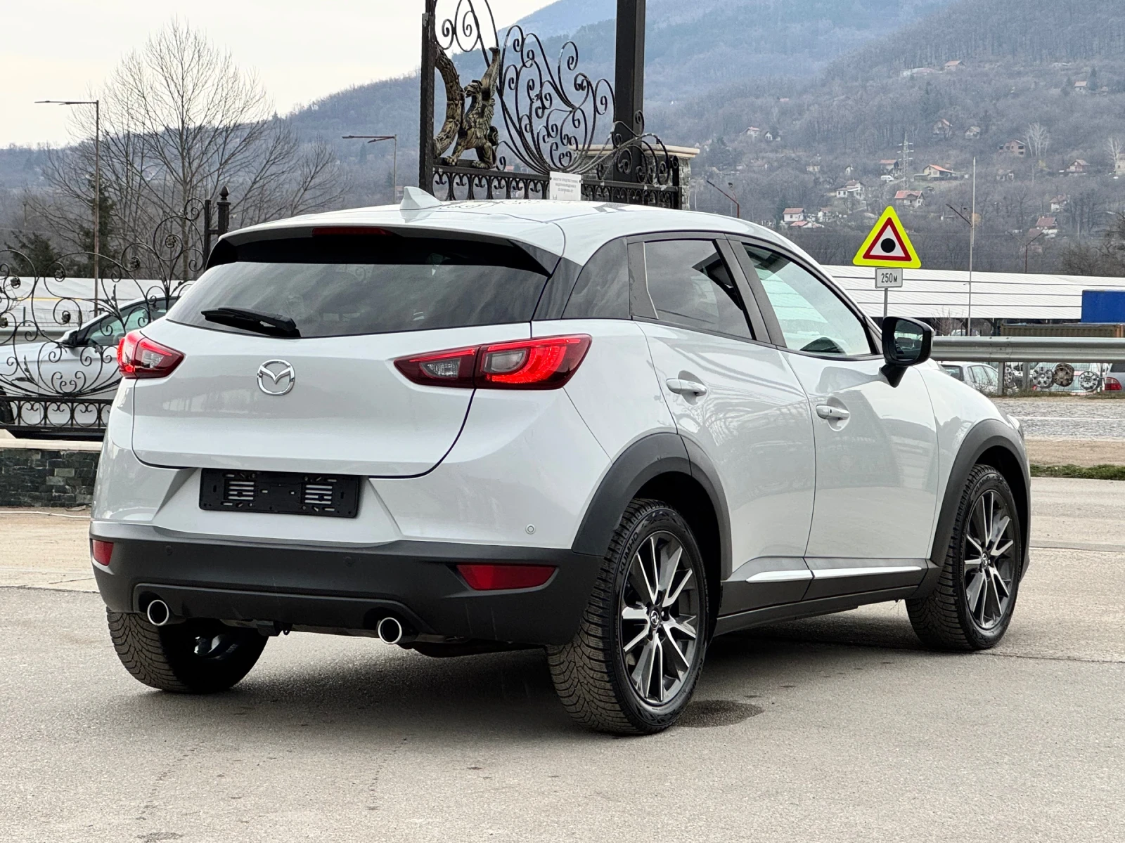 Mazda CX-3 1.5 SkyActiv ИТАЛИЯ, снимка 7 - Автомобили и джипове - 54003587