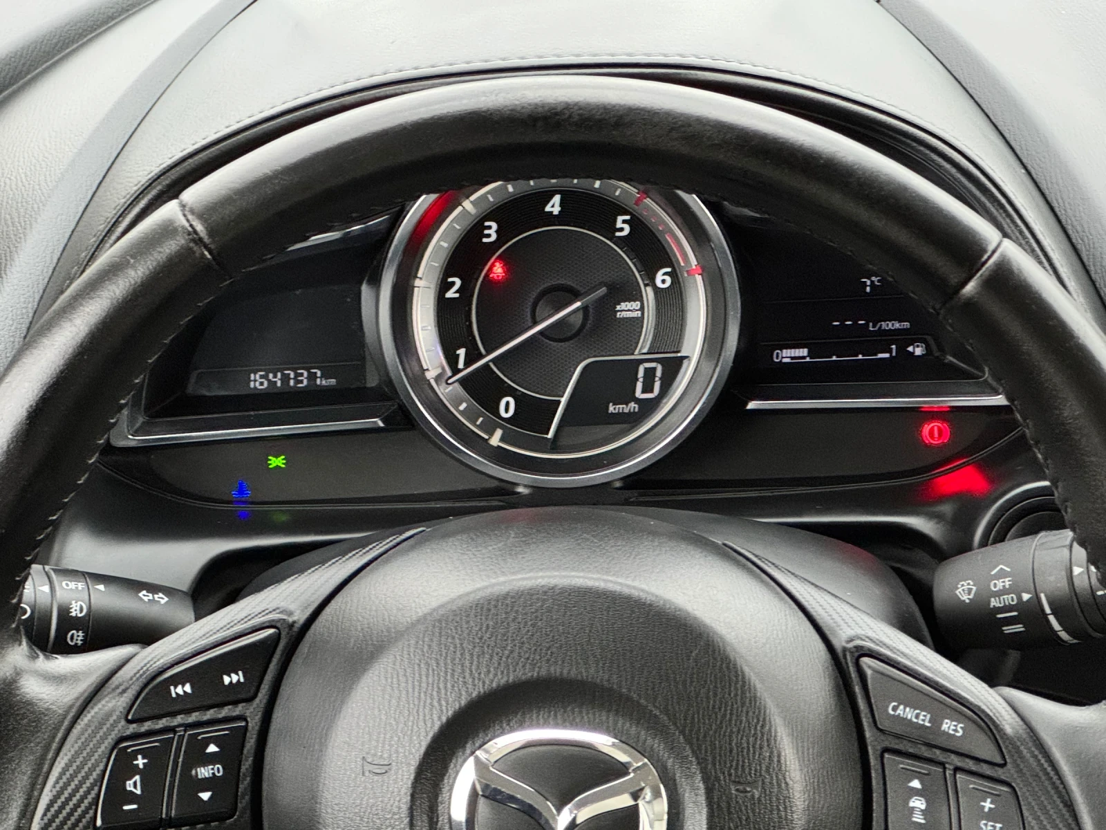 Mazda CX-3 1.5 SkyActiv ИТАЛИЯ, снимка 13 - Автомобили и джипове - 54003587