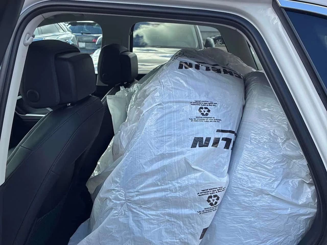 Audi Q3 * Progressiv * CARFAX * Подгрев * Гуми+ джанти * , снимка 12 - Автомобили и джипове - 54093969