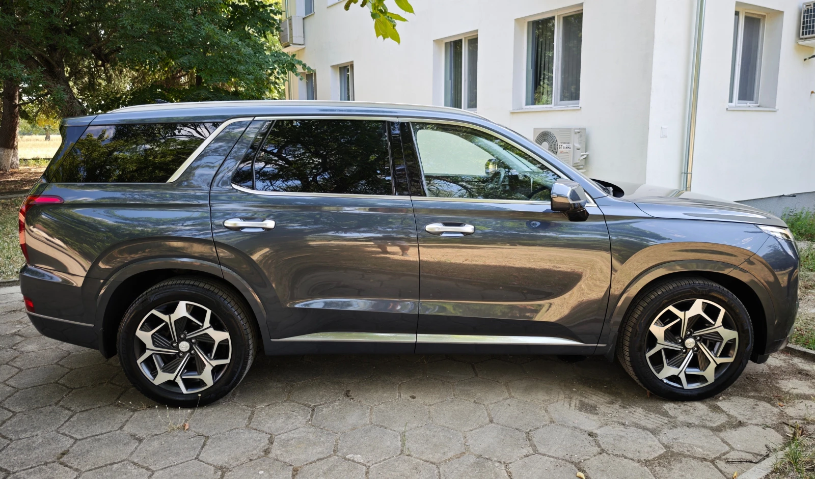 Hyundai Palisade 2.2 CRDI 4x4, снимка 3 - Автомобили и джипове - 55292649