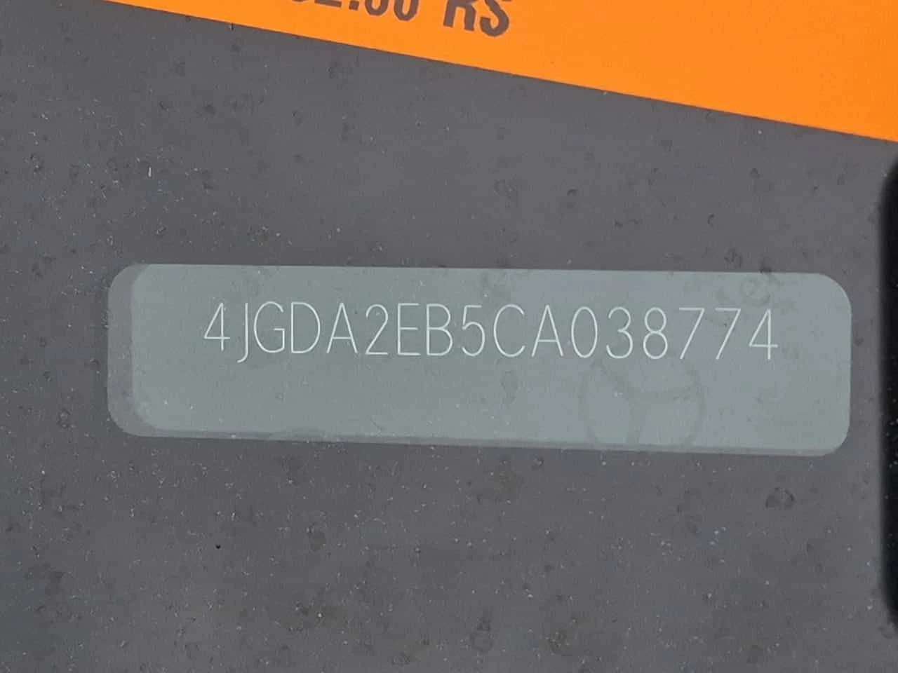 Mercedes-Benz ML 350  BLUETEC | DISTRONIC | MEMORY | PANO | ДВА КЛЮЧА , снимка 16 - Автомобили и джипове - 54631037