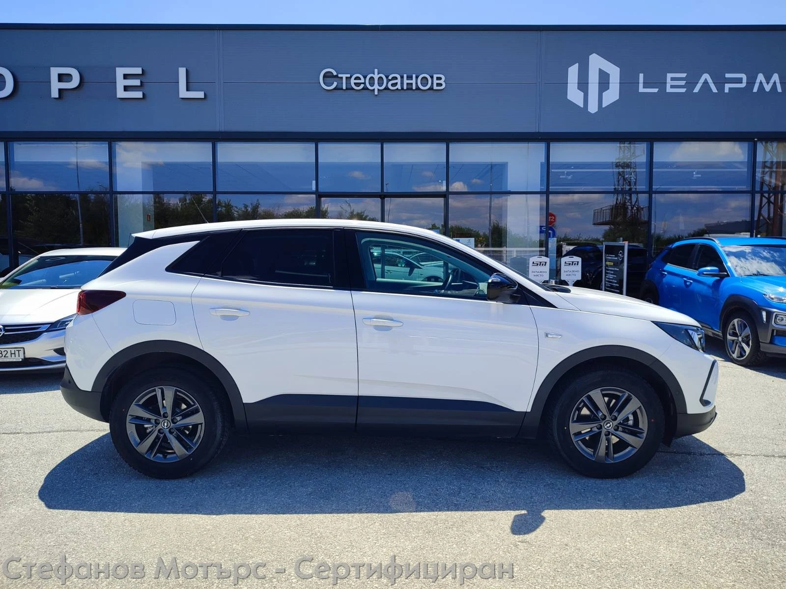 Opel Grandland X Business Edition 1.2 Бензин (130hp) MT6 , снимка 5 - Автомобили и джипове - 55363375