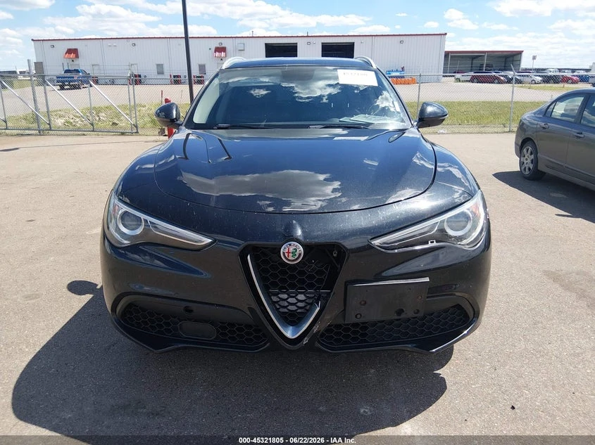 Alfa Romeo Stelvio 2.0l Awd, снимка 12 - Автомобили и джипове - 55591561