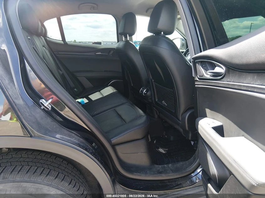 Alfa Romeo Stelvio 2.0l Awd, снимка 8 - Автомобили и джипове - 55591561
