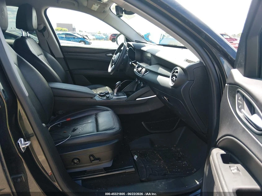 Alfa Romeo Stelvio 2.0l Awd, снимка 5 - Автомобили и джипове - 55591561