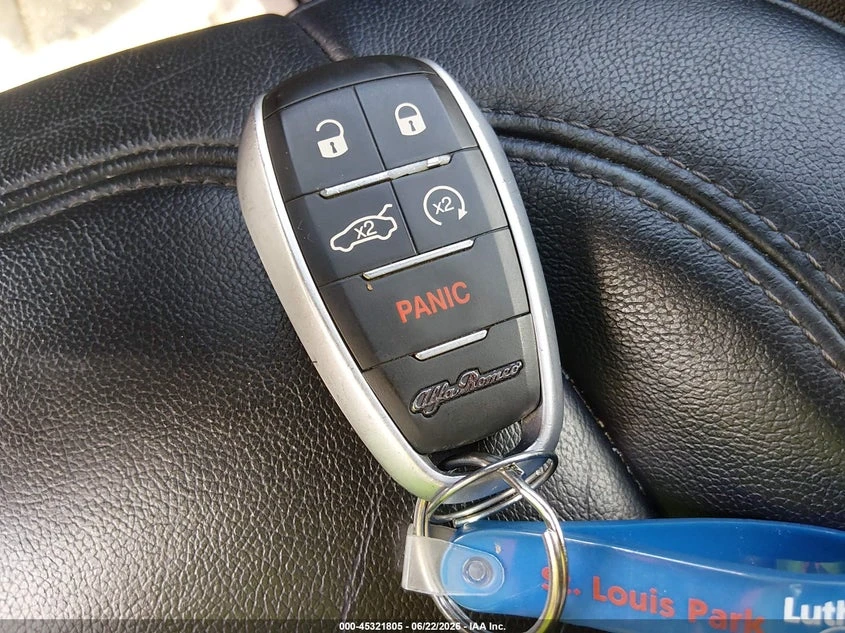 Alfa Romeo Stelvio 2.0l Awd, снимка 11 - Автомобили и джипове - 55591561