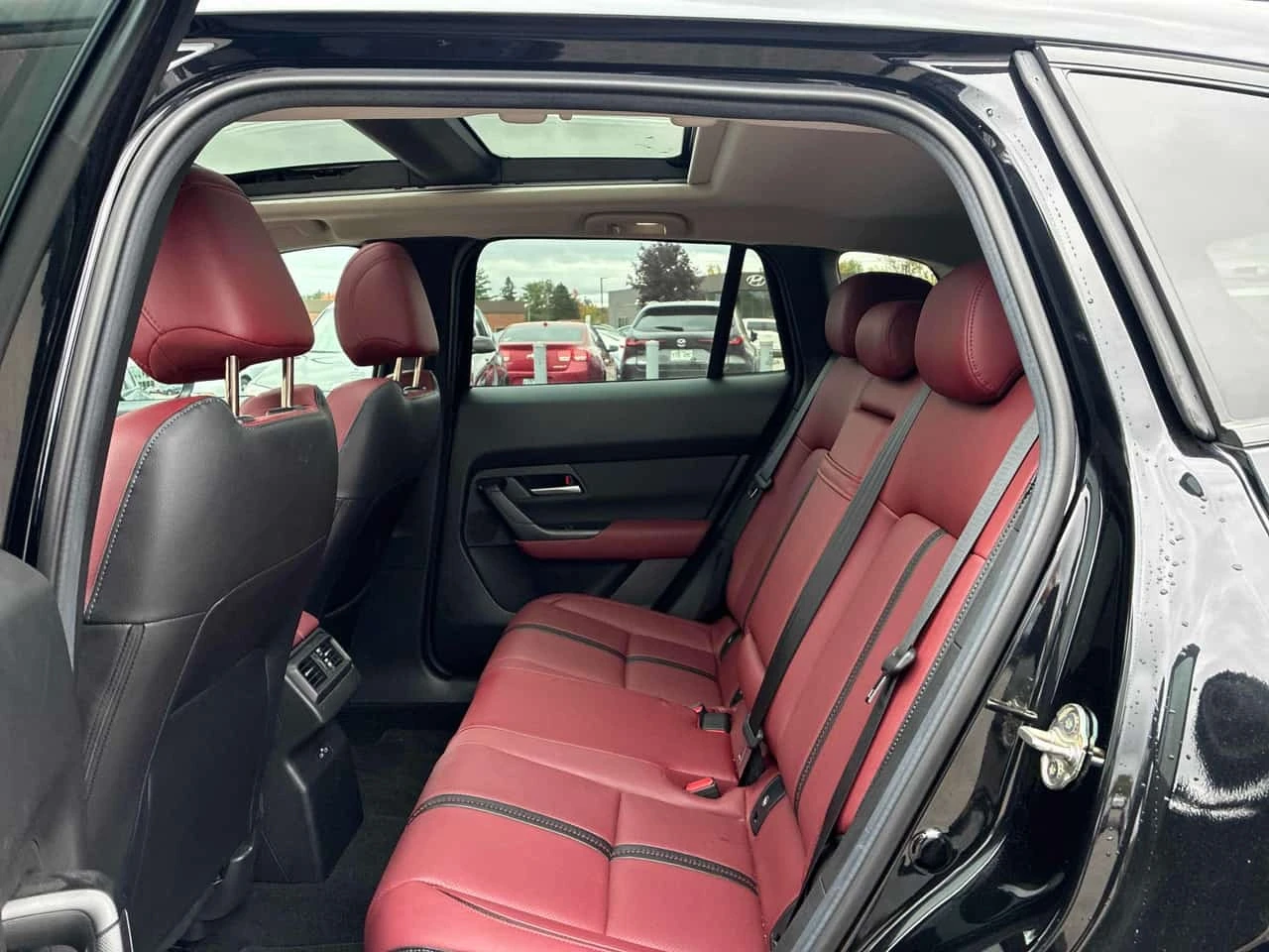 Mazda CX-50 * e AWD * CARFAX * ��� ������������ ������ | Mobile.bg � ����������� 13