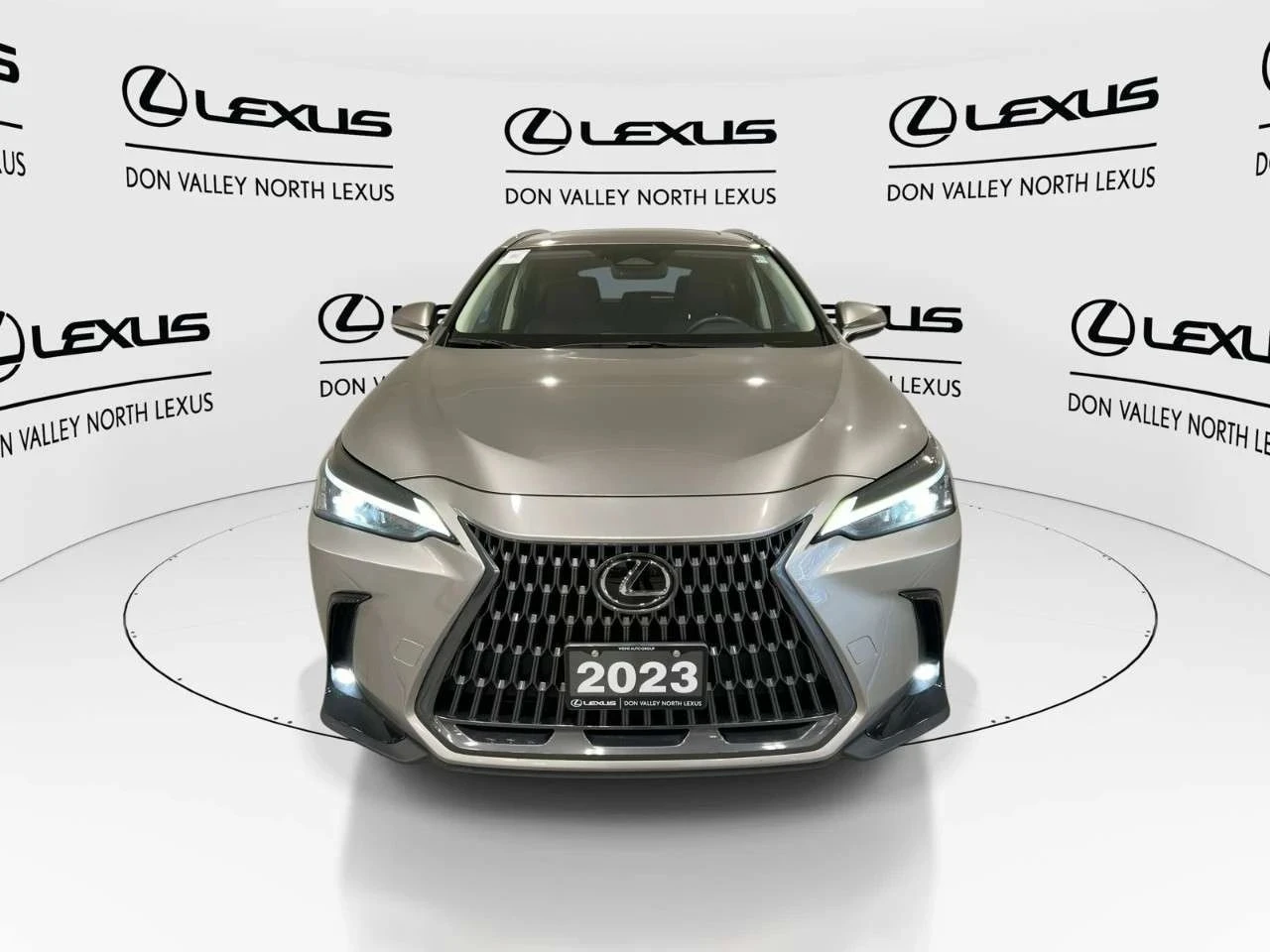 Lexus NX, снимка 3 - Автомобили и джипове - 56714919