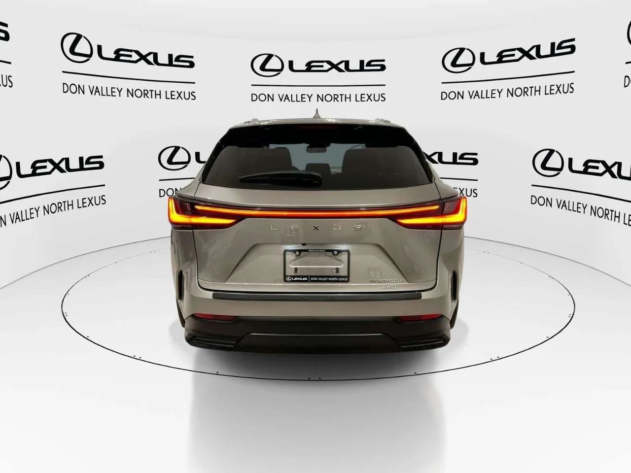 Lexus NX, снимка 7 - Автомобили и джипове - 56714919