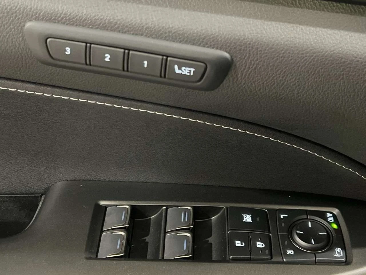 Lexus NX, снимка 13 - Автомобили и джипове - 56714919