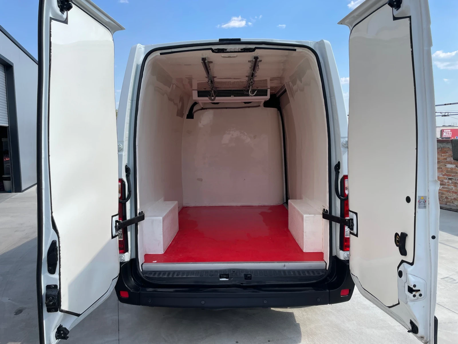 Renault Master 2.3dci//ХЛАДИЛЕН//220V//КЛИМА, снимка 7 - Бусове и автобуси - 55543899