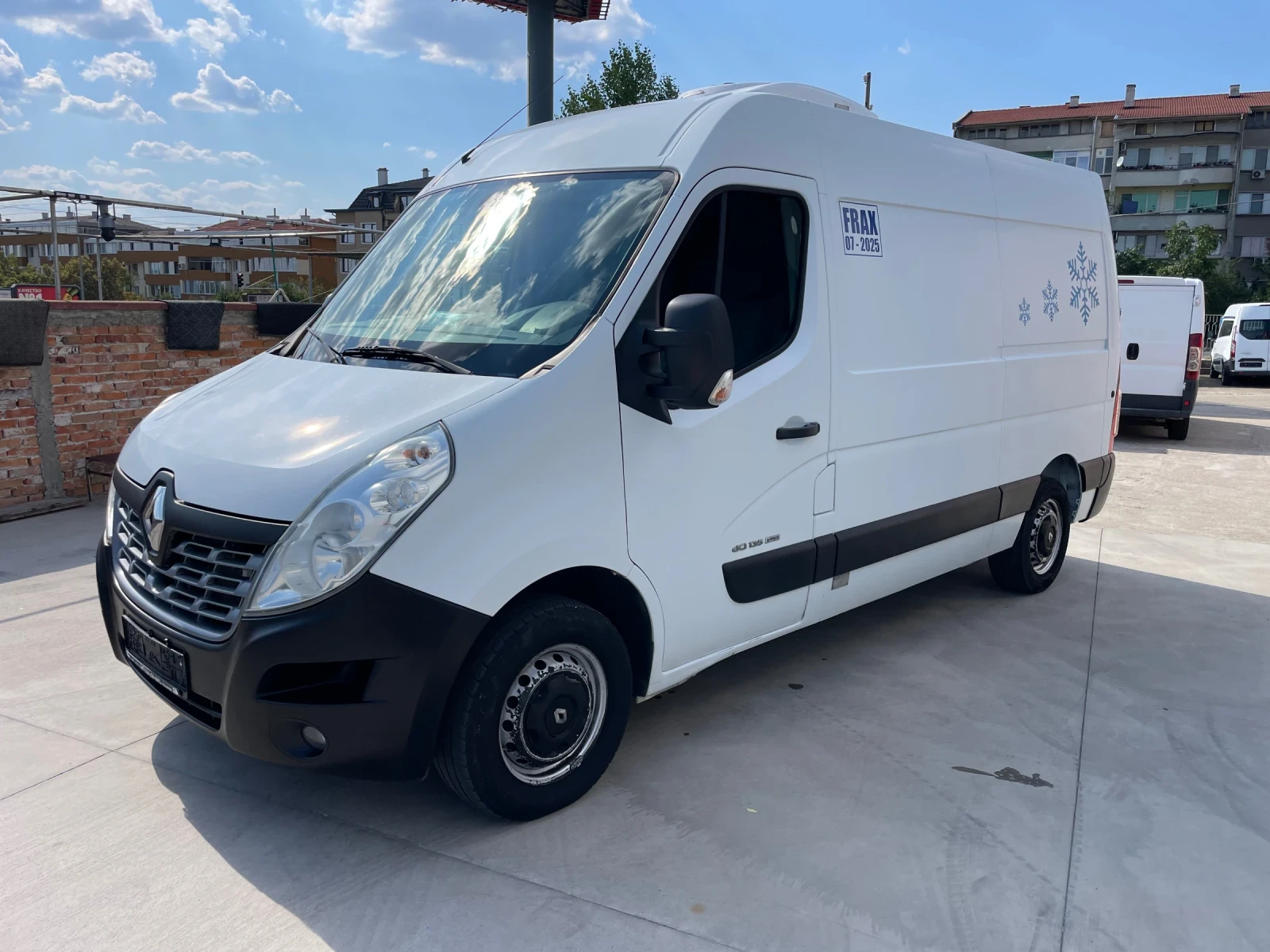 Renault Master 2.3dci//ХЛАДИЛЕН//220V//КЛИМА