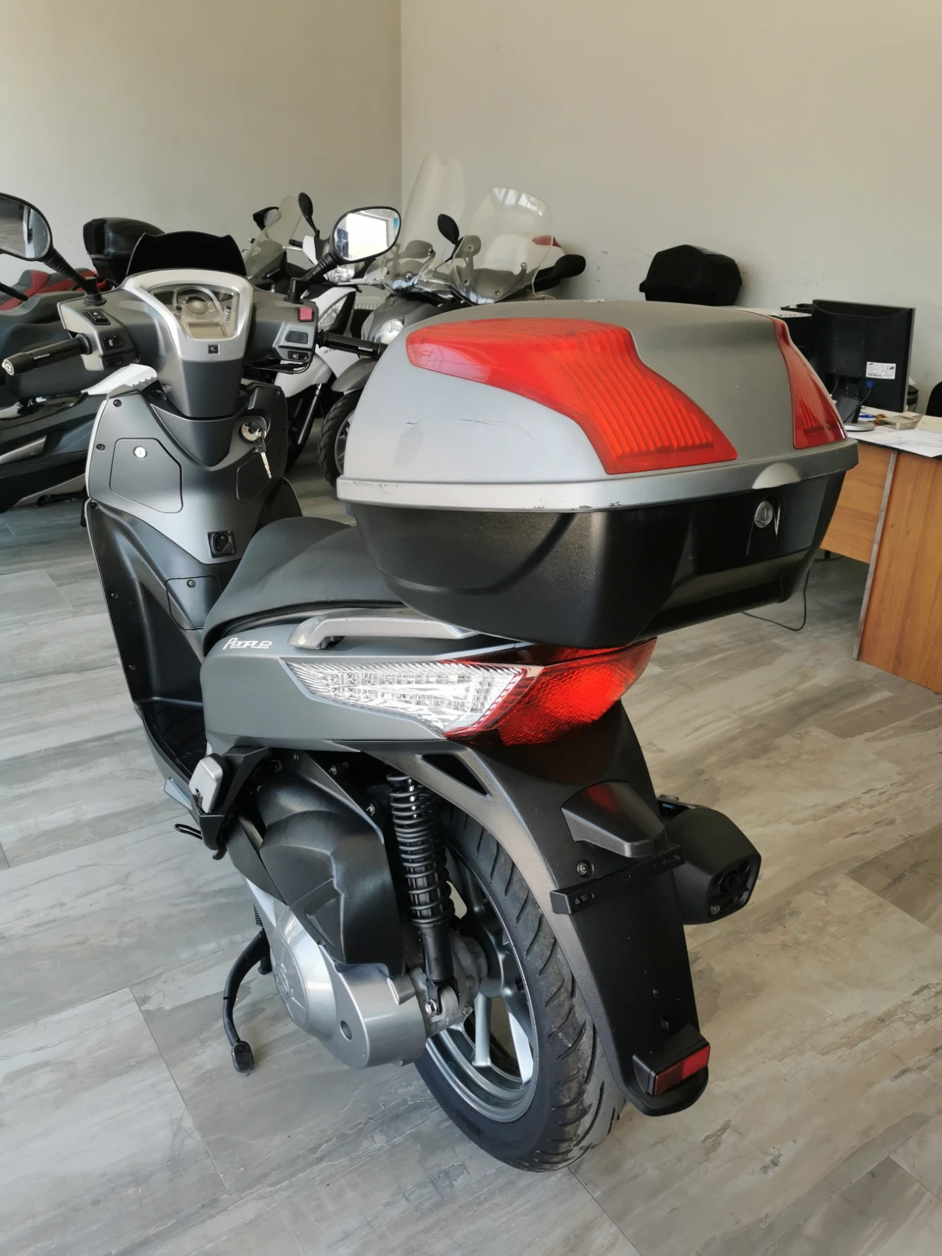 Kymco People GTi300 ABS - изображение 7