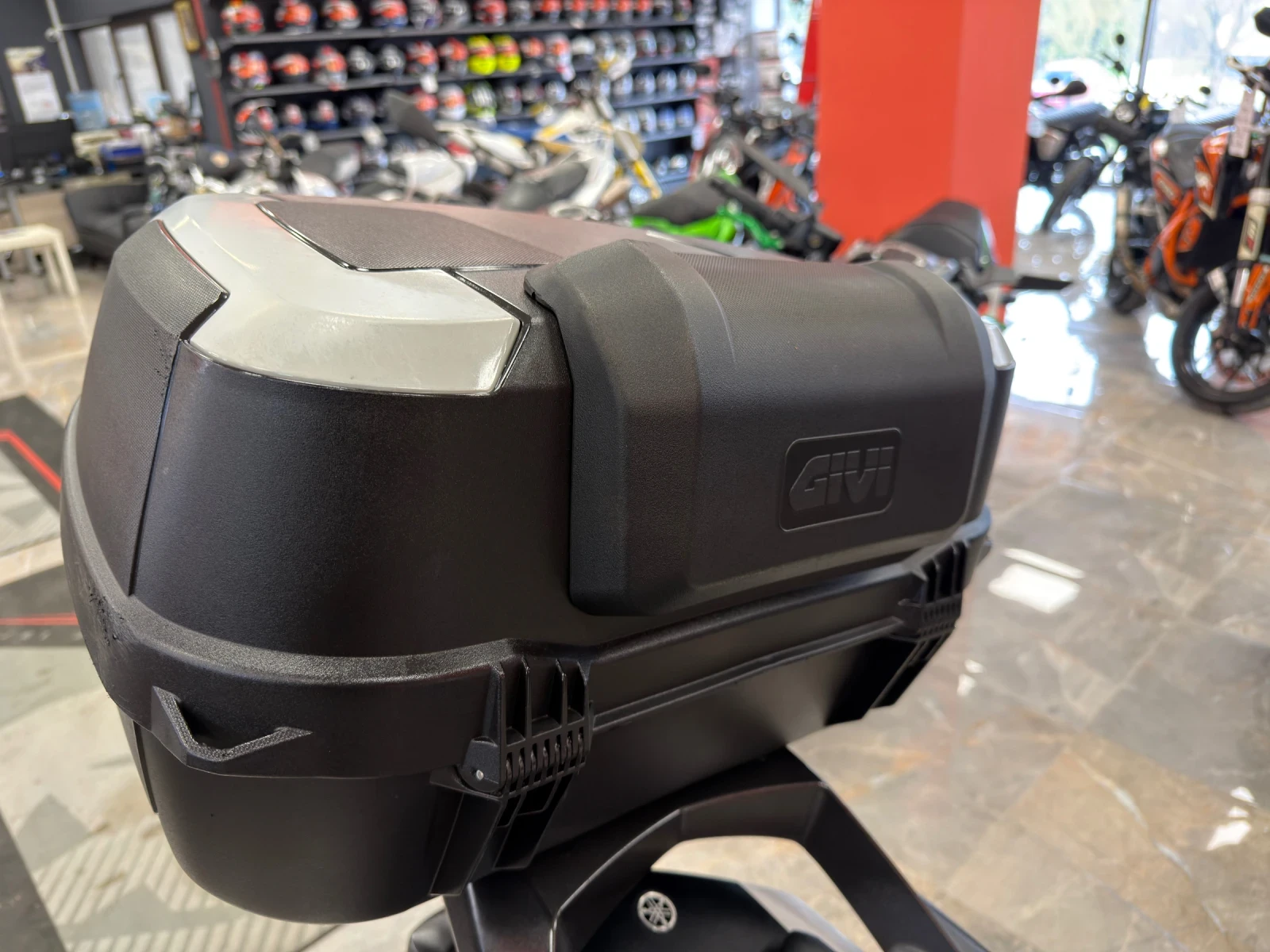 Yamaha FZ8 FAZER 800 ABS, снимка 5 - Мотоциклети и мототехника - 54006789