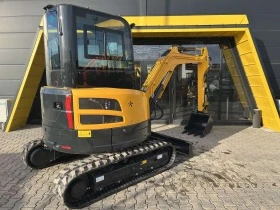 Багер Друга марка Cimex Minixx M35 3860кг, снимка 5