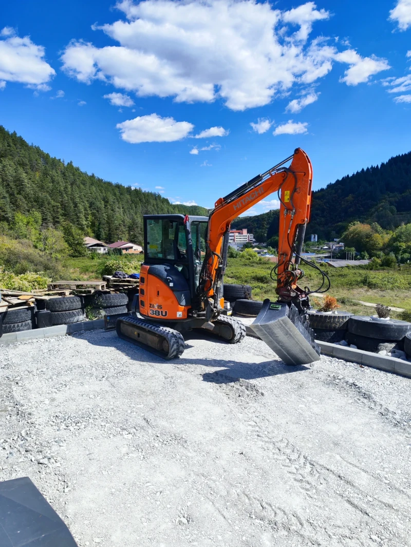 Багер Hitachi Zx38u-5a 