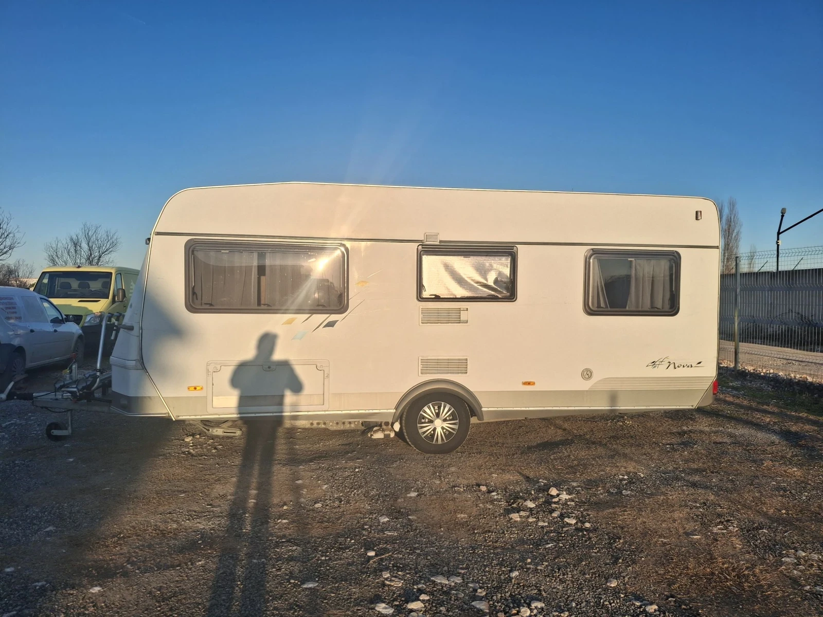 Каравана Други Eriba, снимка 3 - Каравани и кемпери - 53787761