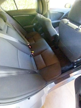 Toyota Avensis, снимка 9