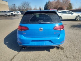 VW Golf Manual  CARFAX - 12800 € / 25034.62 лв. - 21226917 4