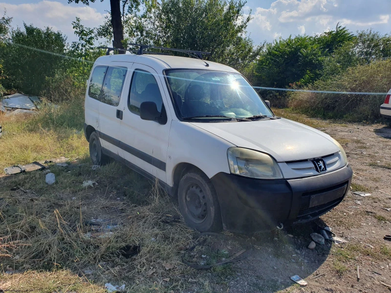 Peugeot Partner 1.9d/на части , снимка 1 - Автомобили и джипове - 42234380