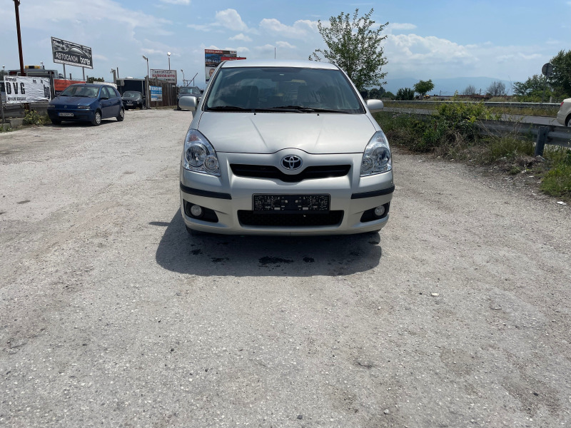 Toyota Corolla verso, снимка 1 - Автомобили и джипове - 46030932