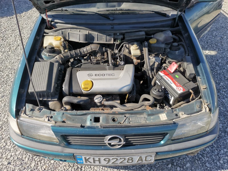 Opel Astra 1.4i 90cv, снимка 10 - Автомобили и джипове - 47495005